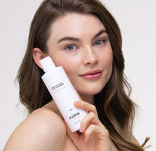 Load image into Gallery viewer, Bioglycolic® Face Cleanser